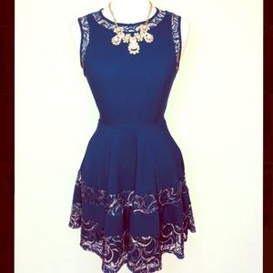 BEYOND GORGEOUS navy/gold timeless Dress 👗